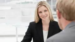 Wat zegt het vermijden van oogcontact in relaties en communicatie? Psychologen leggen het uit