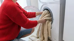 Hoe je een wollen deken correct wast: fouten die je deken voorgoed kunnen verpesten